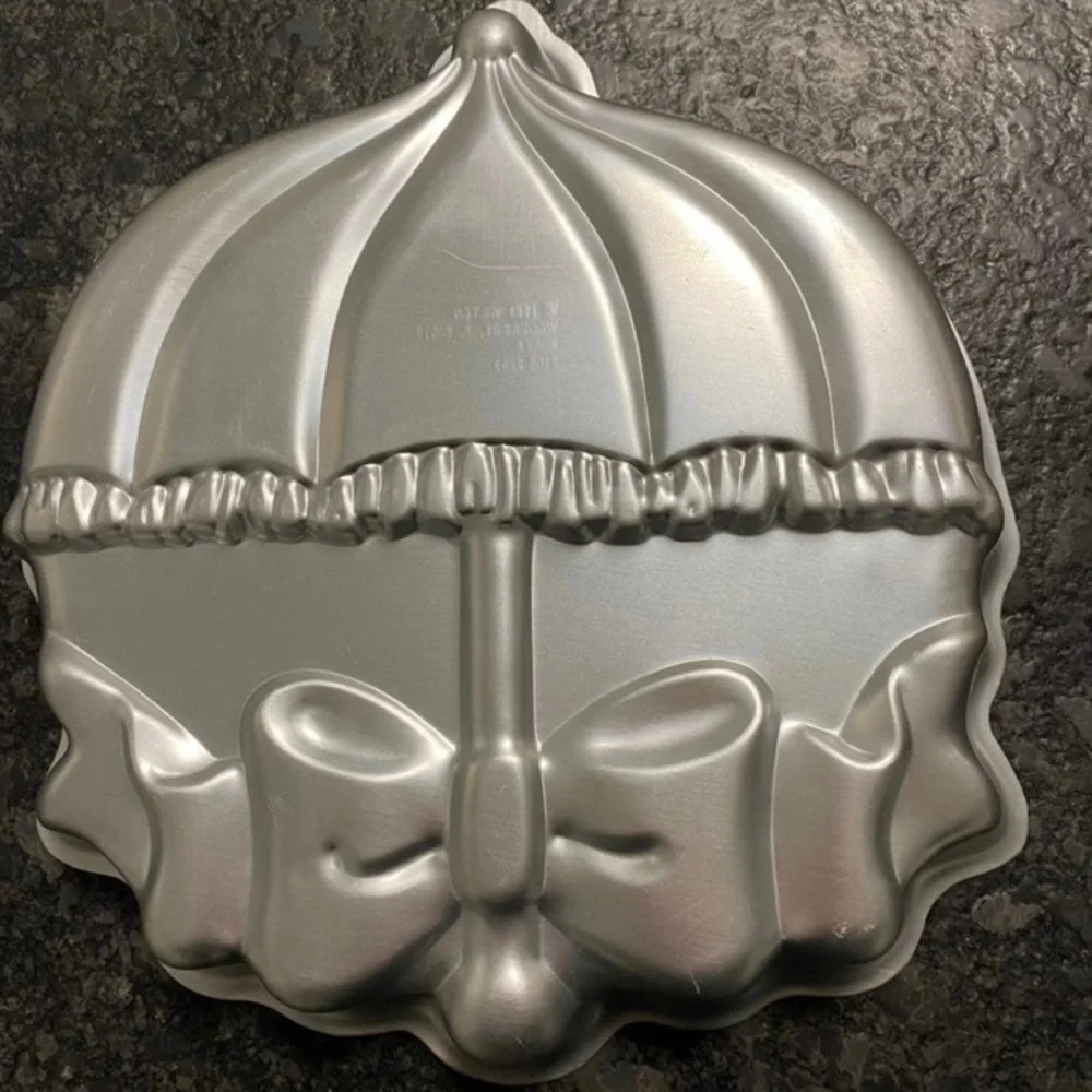 1984 WILTON Cake Pan Baby Shower/Bridal‎ Shower Umbrella